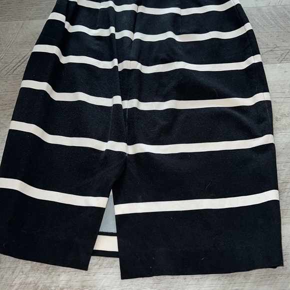 Banana republic nautical pencil skirt - Picture 5 of 10